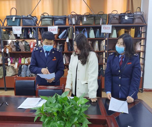 普安县税务局精准服务为企业办实事